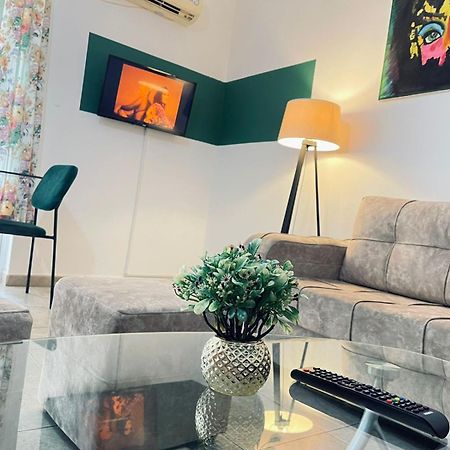 Top Central Apartment Τίρανα Εξωτερικό φωτογραφία